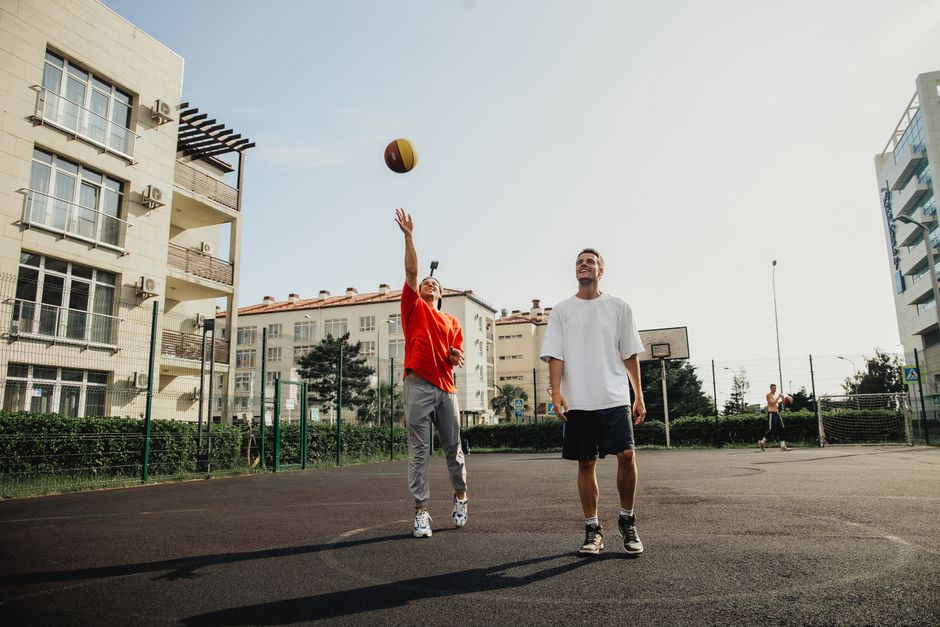 Basketball Teaser Betting: How the Odds, Lines and Risks Work