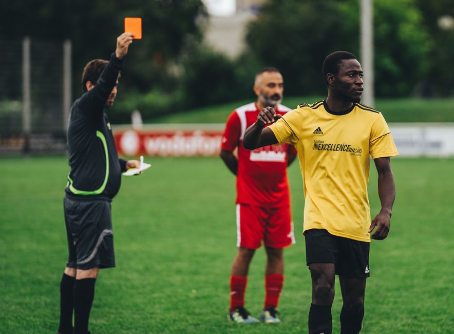 Cards Betting Meaning: How Cards Markets Work in Sports Betting