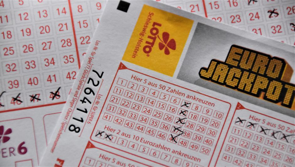 Parlay vs Accumulator: Are They the Same Bet?