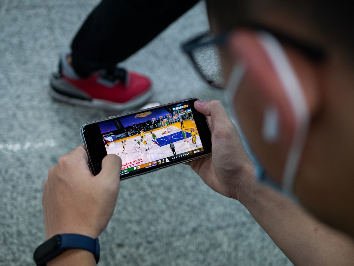 What Is Cash Out in Sports Betting? How It Works and What It Costs