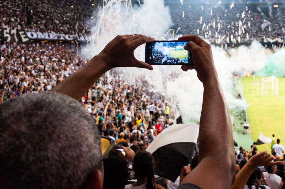 Football Live Betting: How In-Play Markets Work and What to Watch